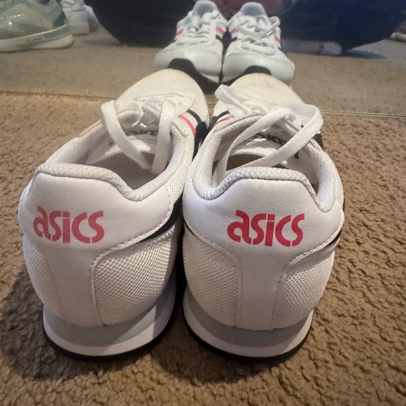 ASICS Tiger Classic Sneakers Women’s Size 9 White Black Coral Retro Trainer - Picture 3 of 7